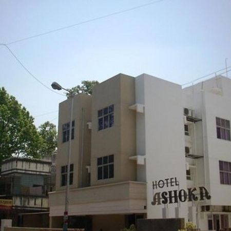 Hotel Ashoka, Pune Yerandwane ภายนอก รูปภาพ