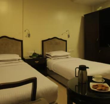 Hotel Ashoka, Pune Yerandwane ภายนอก รูปภาพ
