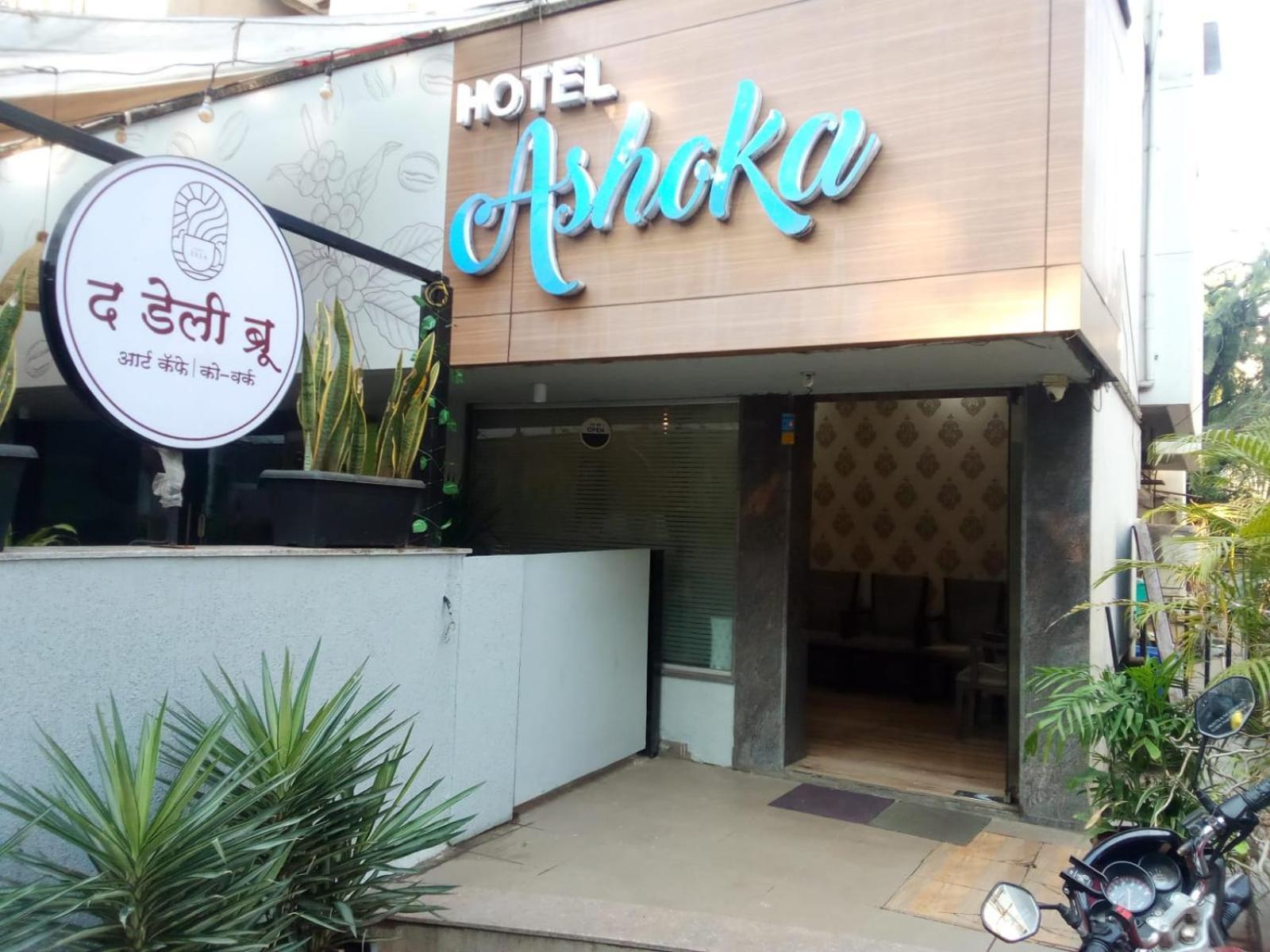 Hotel Ashoka, Pune Yerandwane ภายนอก รูปภาพ