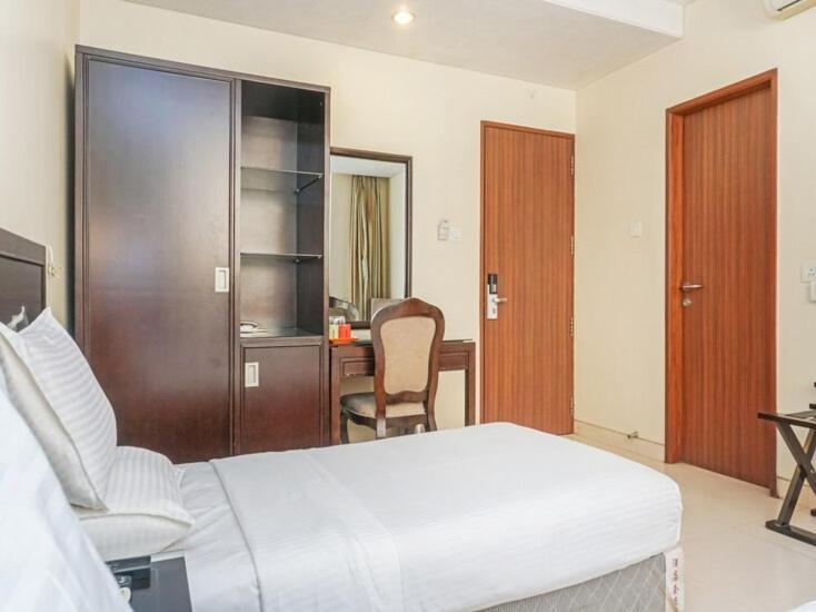 Hotel Ashoka, Pune Yerandwane ภายนอก รูปภาพ