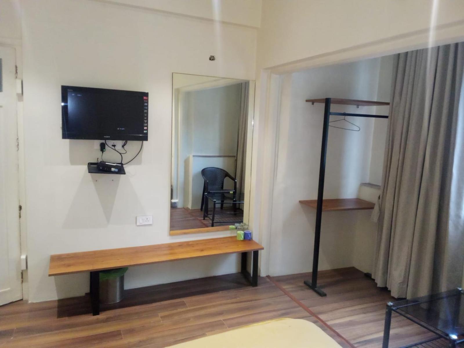 Hotel Ashoka, Pune Yerandwane ภายนอก รูปภาพ